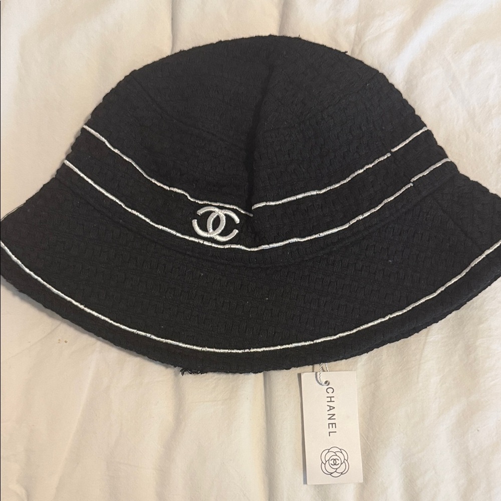CHANEL Elegant Black and White Bucket Hat